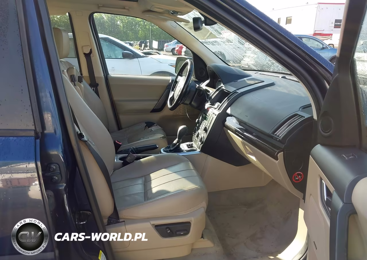 2011 Land Rover Lr2 VIN:SALFR2BN7BH245332 - 5