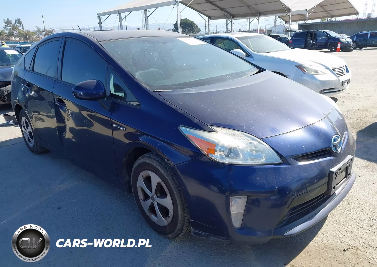 2014 Toyota Prius Four – zdjęcie 1 z 17