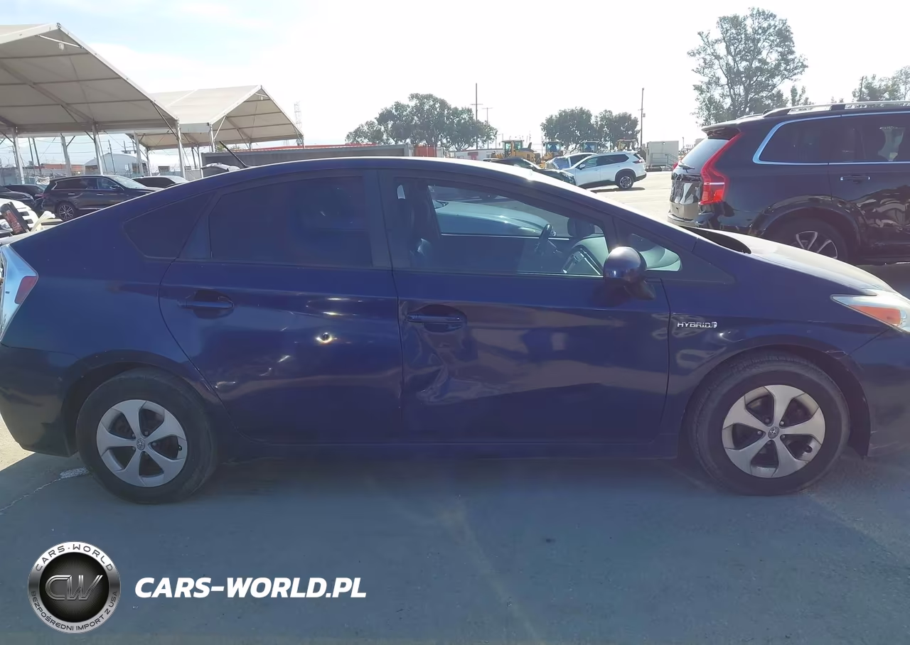 2014 Toyota Prius Four VIN:JTDKN3DUXE0384532 - 14
