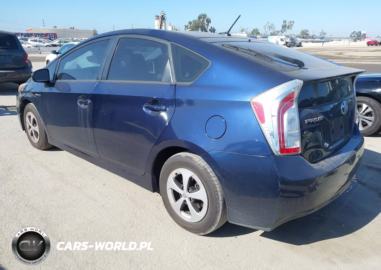 2014 Toyota Prius Four VIN:JTDKN3DUXE0384532 - 3