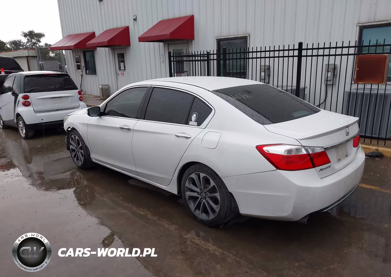 2014 Honda Accord Sport VIN:1HGCR2F53EA242415 - 15