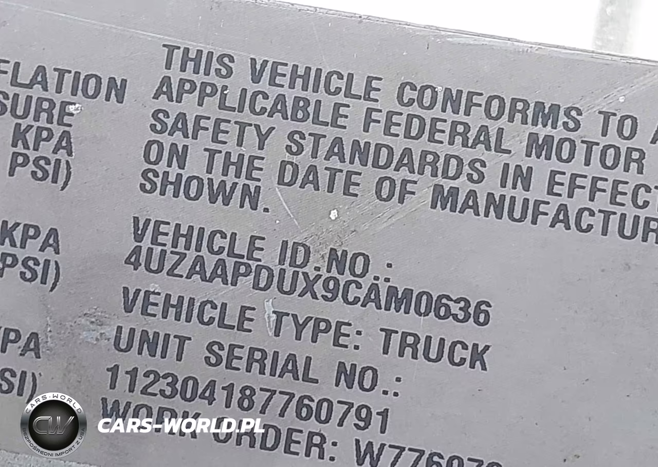 2009 Freightliner Chassis M Line Walk-In Van VIN:4UZAAPDUX9CAM0636 - 8