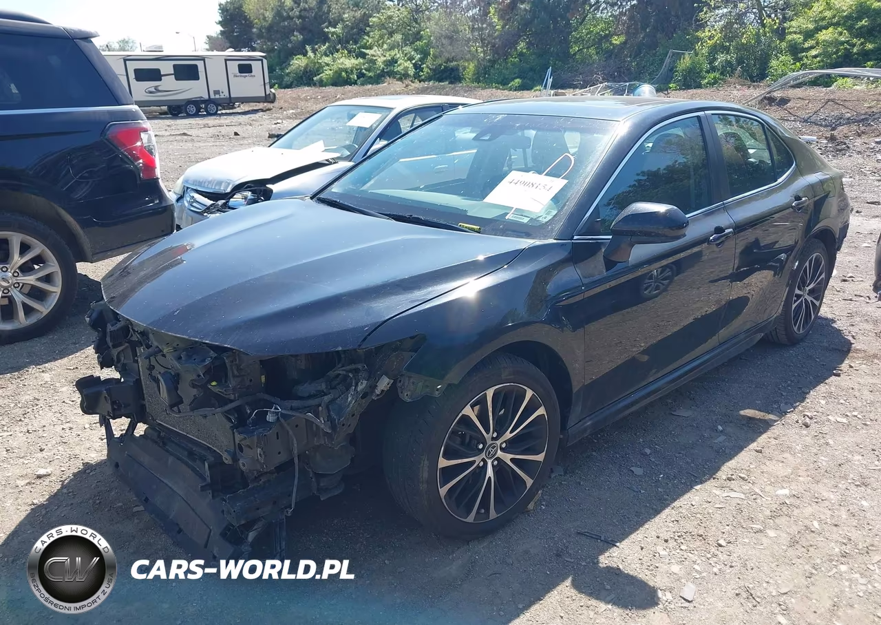 2018 Toyota Camry Se VIN:4T1B11HK9JU042156 - 2