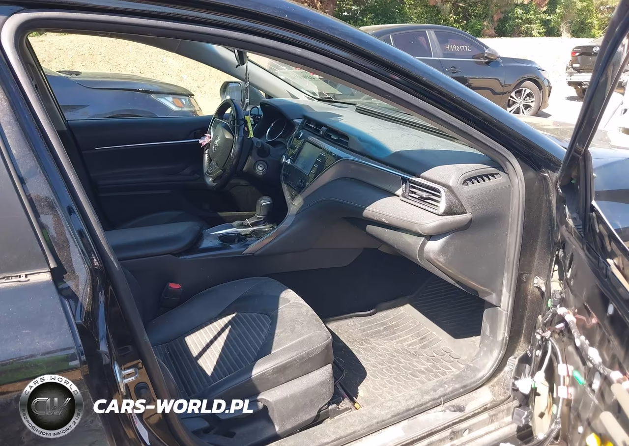 2018 Toyota Camry Se VIN:4T1B11HK9JU042156 - 5