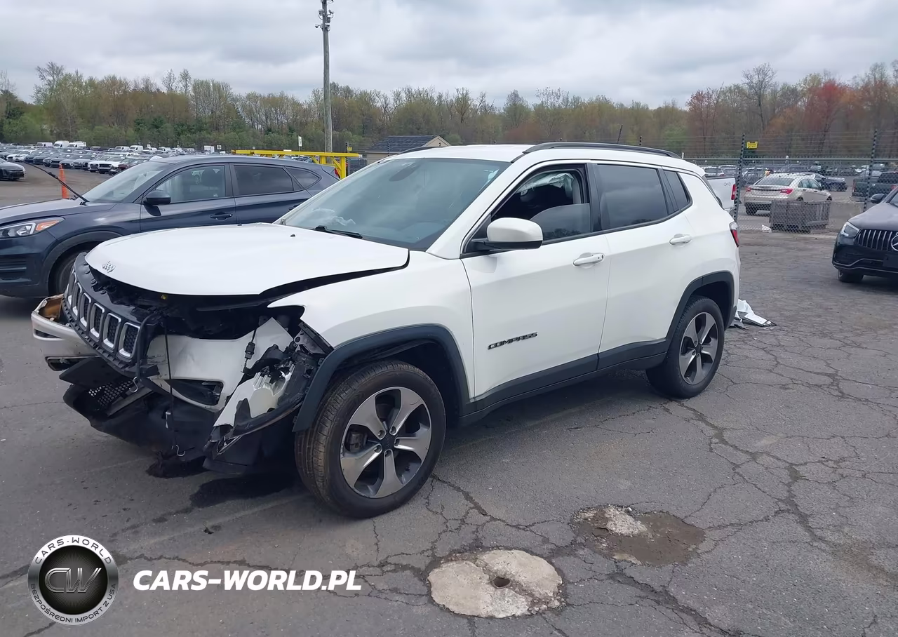 2018 Jeep Compass Latitude 4X4 VIN:3C4NJDBB1JT104896 - 2