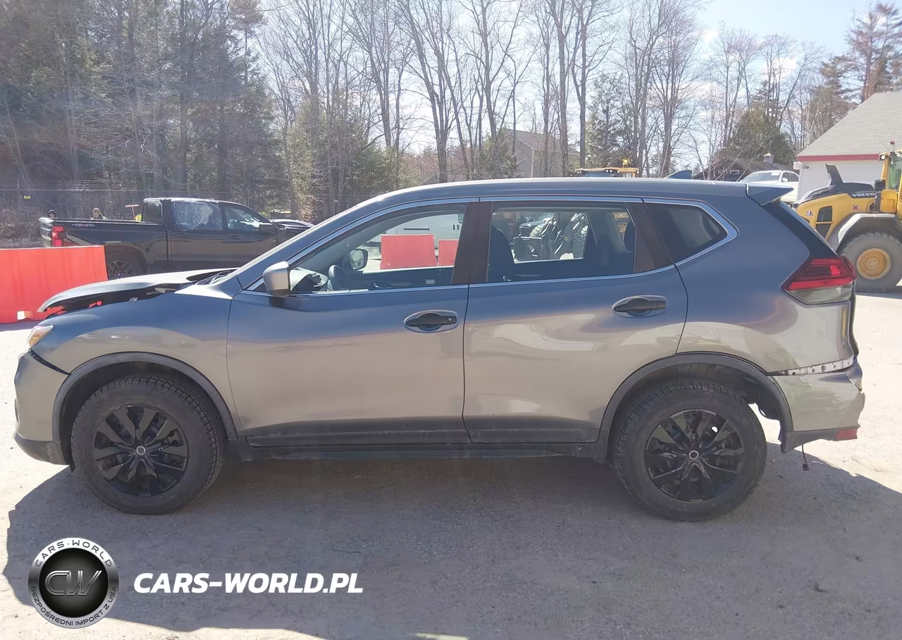 2017 Nissan Rogue S VIN:KNMAT2MV2HP614144 - 15