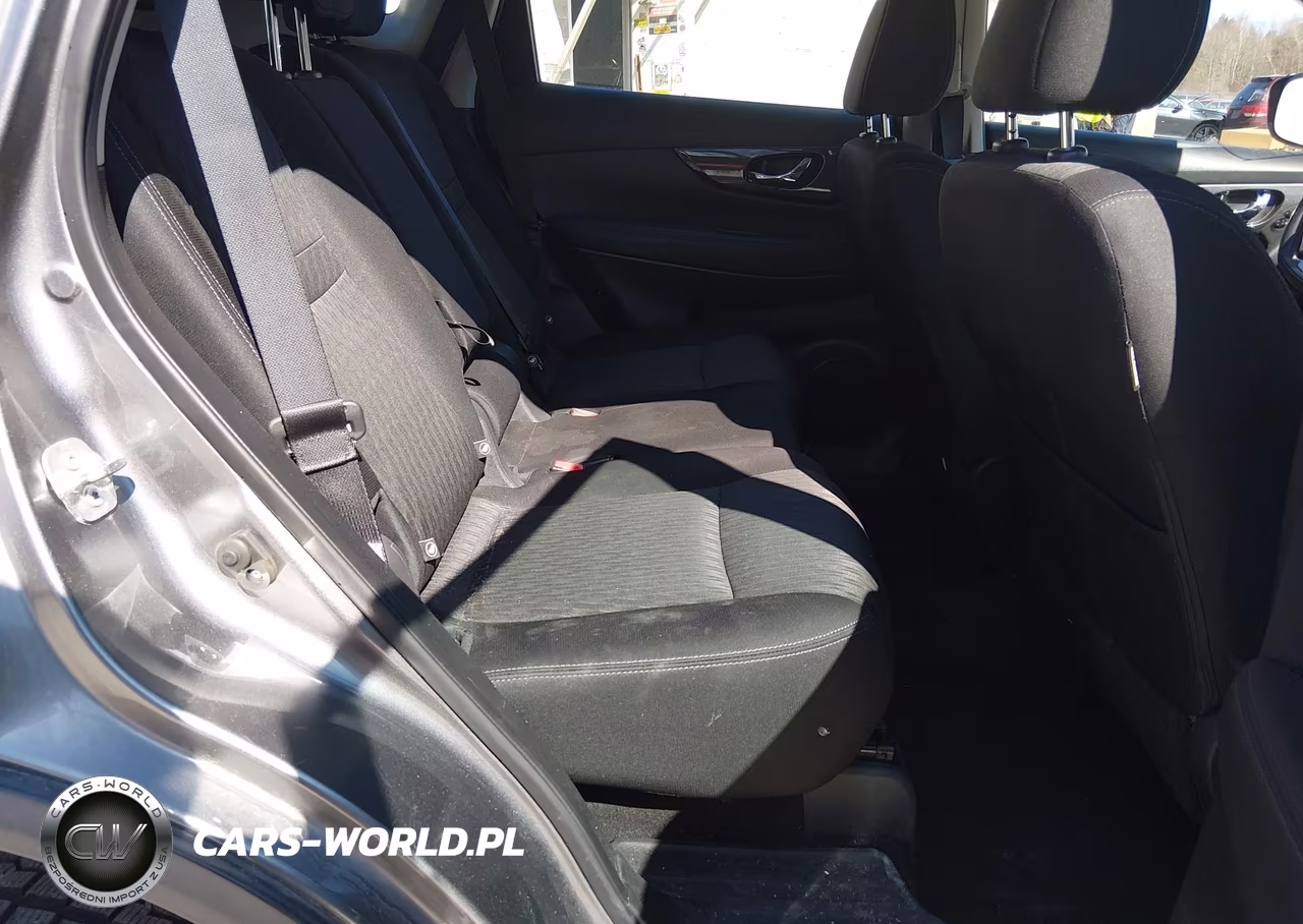 2017 Nissan Rogue S VIN:KNMAT2MV2HP614144 - 8