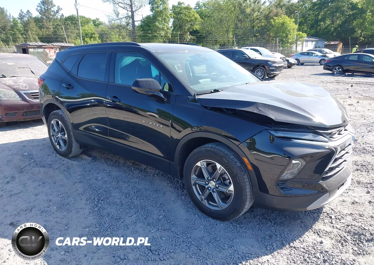 2023 Chevrolet Blazer Fwd 2Lt – zdjęcie 1 z 17