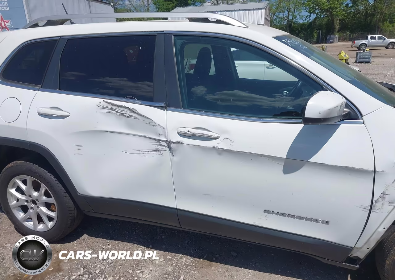 2014 Jeep Cherokee Latitude VIN:1C4PJLCS7EW105259 - 13