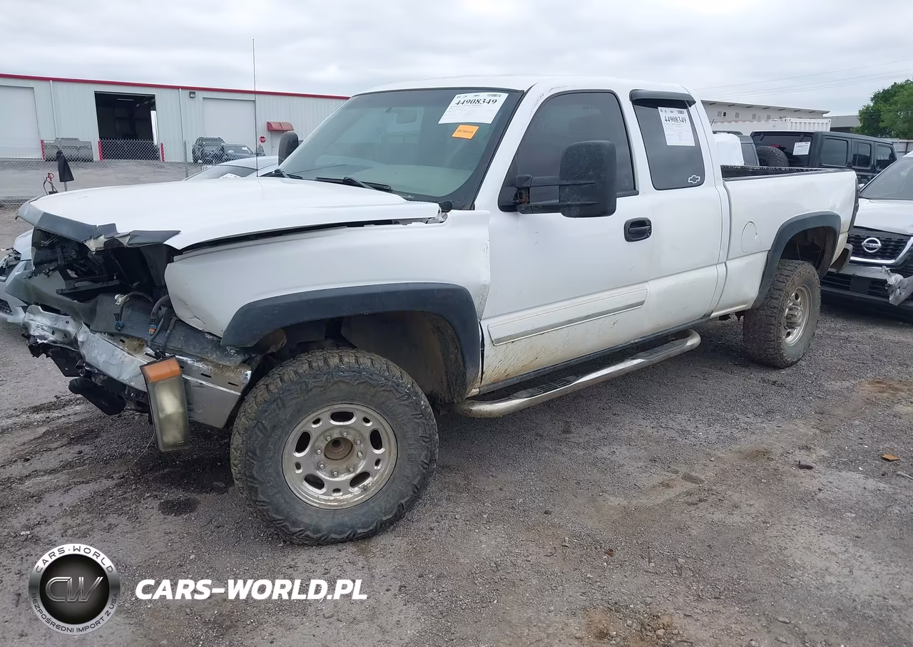 2004 CHEVROLET SILVERADO C2500 HEAVY DUTY VIN:1GCHC29UX4E333682 - 2