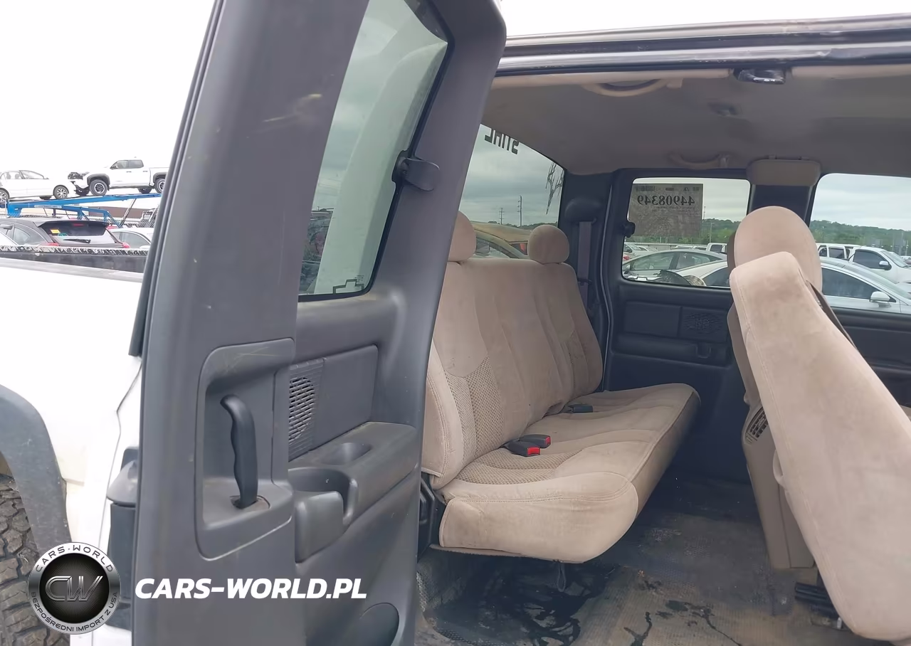 2004 CHEVROLET SILVERADO C2500 HEAVY DUTY VIN:1GCHC29UX4E333682 - 8