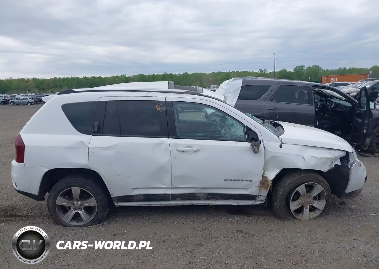2017 Jeep Compass High Altitude 4X4 VIN:1C4NJDEB2HD175651 - 13