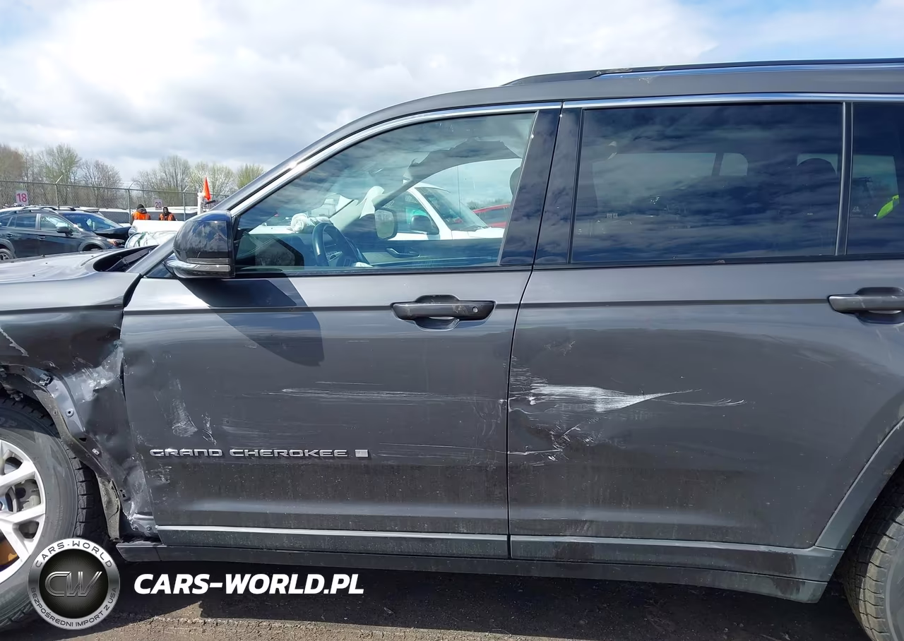 2021 Jeep Grand Cherokee L Limited 4X4 VIN:1C4RJKBGXM8185093 - 18