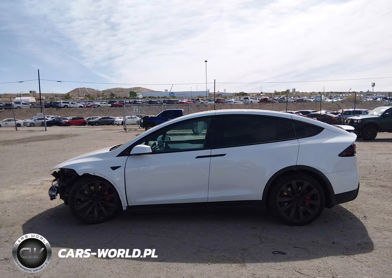 2025 Tesla Model X Plaid VIN:7SAXCBE64SF469811 - 14