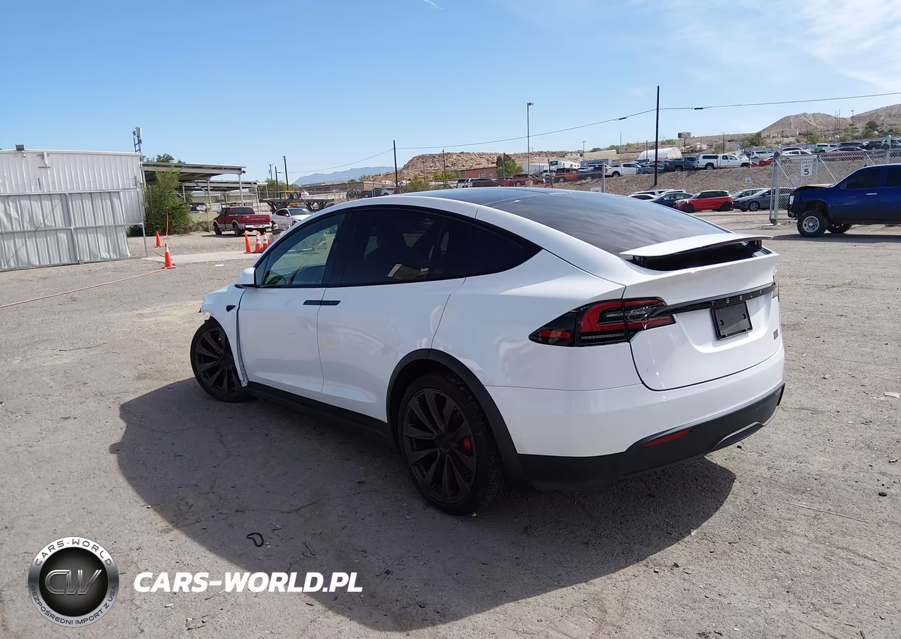 2025 Tesla Model X Plaid VIN:7SAXCBE64SF469811 - 3