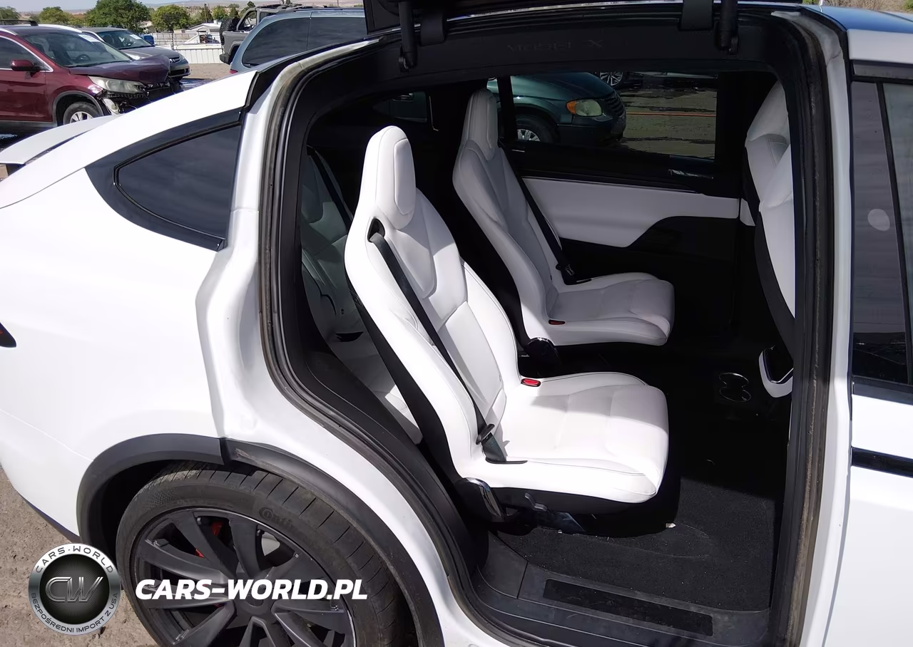 2025 Tesla Model X Plaid VIN:7SAXCBE64SF469811 - 8