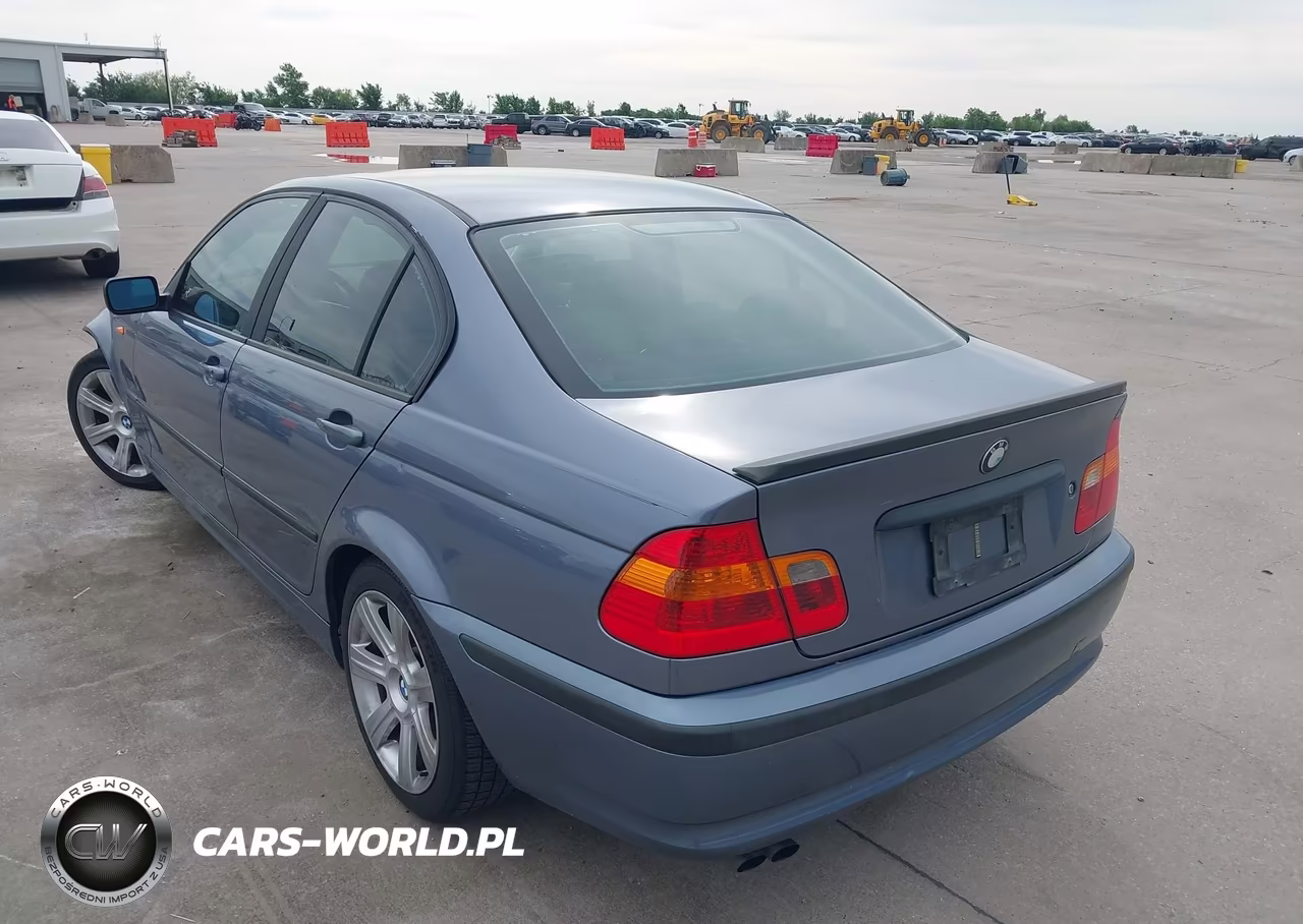 2003 BMW 325I VIN:WBAEV33463PD58254 - 3