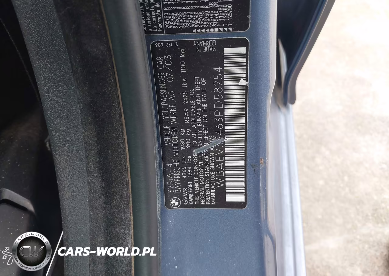 2003 BMW 325I VIN:WBAEV33463PD58254 - 9