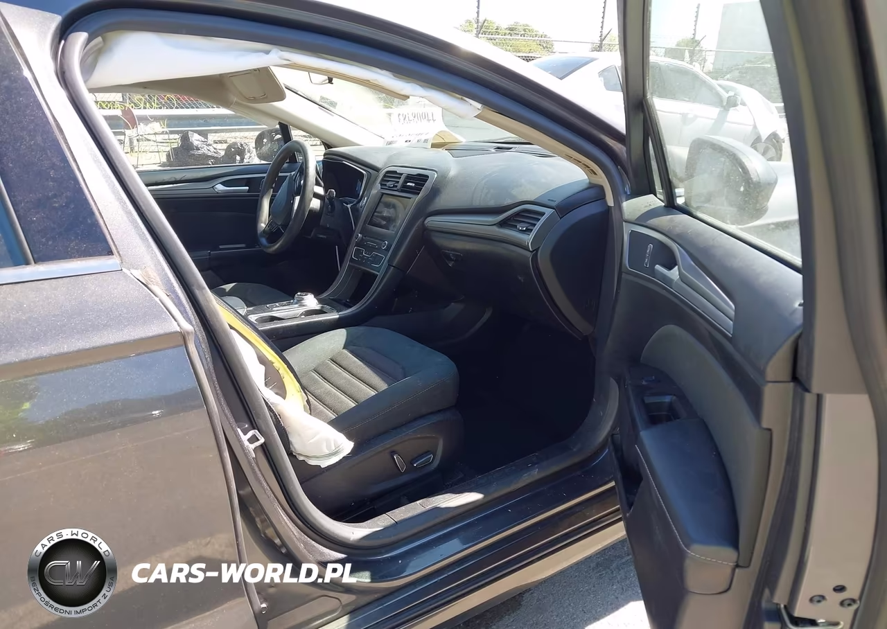 2017 Ford Fusion Se VIN:3FA6P0HD1HR332401 - 5