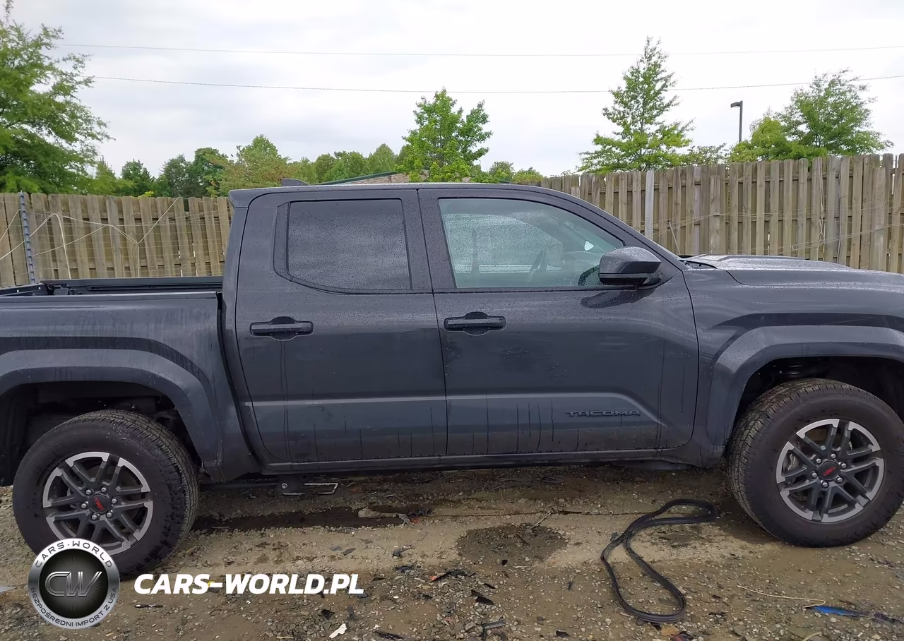 2025 Toyota Tacoma Trd Sport VIN:3TMLB5JN4SM143631 - 14