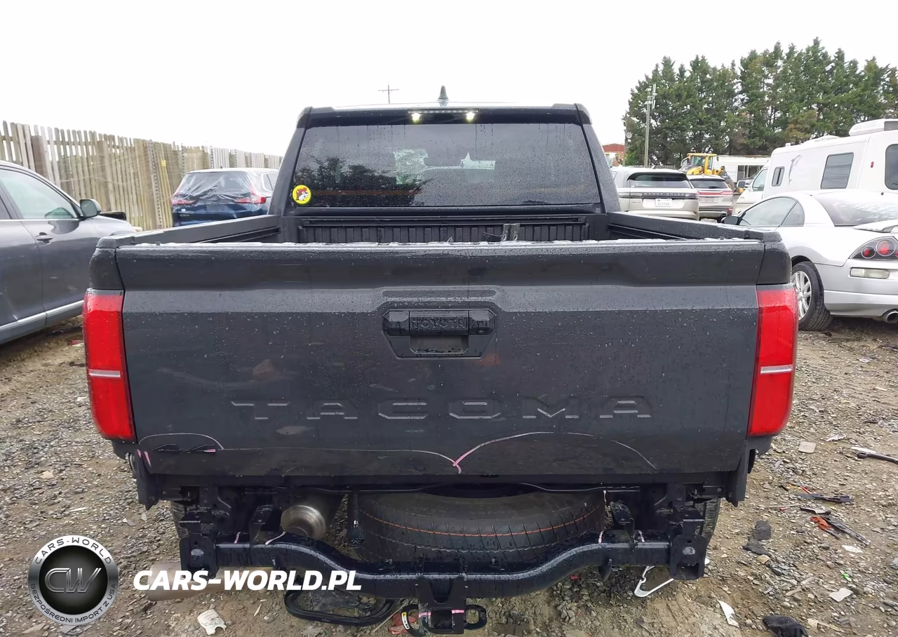 2025 Toyota Tacoma Trd Sport VIN:3TMLB5JN4SM143631 - 17