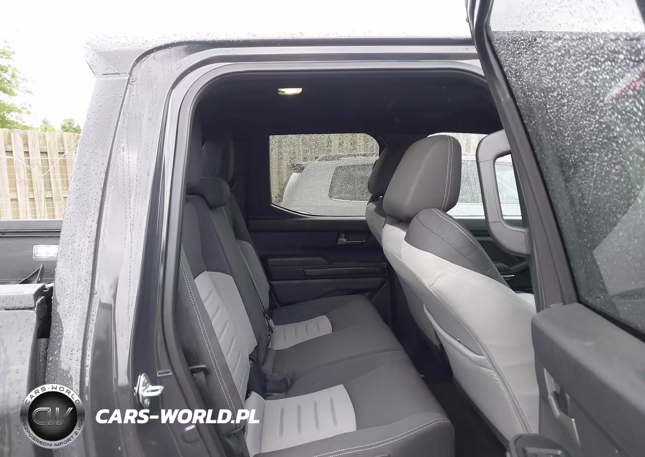 2025 Toyota Tacoma Trd Sport VIN:3TMLB5JN4SM143631 - 8