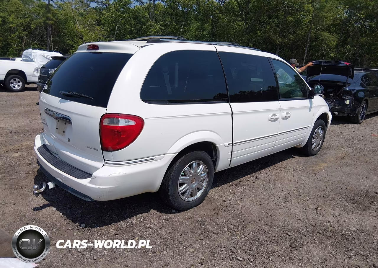 2005 Chrysler Town & Country Limited VIN:2C4GP64LX5R284249 - 4