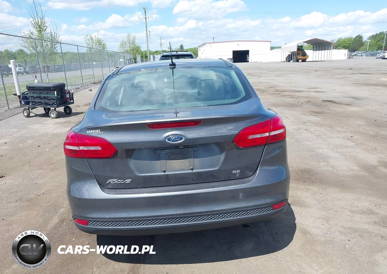 2016 Ford Focus Se VIN:1FADP3F21GL273339 - 16