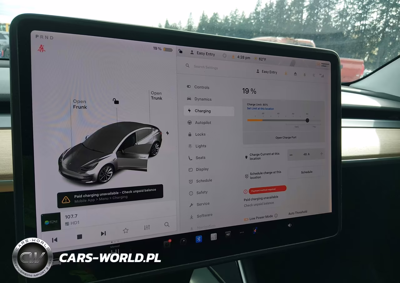 2018 Tesla Model 3 Long Range-Mid Range VIN:5YJ3E1EA6JF126582 - 17