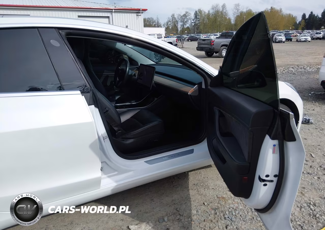 2018 Tesla Model 3 Long Range-Mid Range VIN:5YJ3E1EA6JF126582 - 5