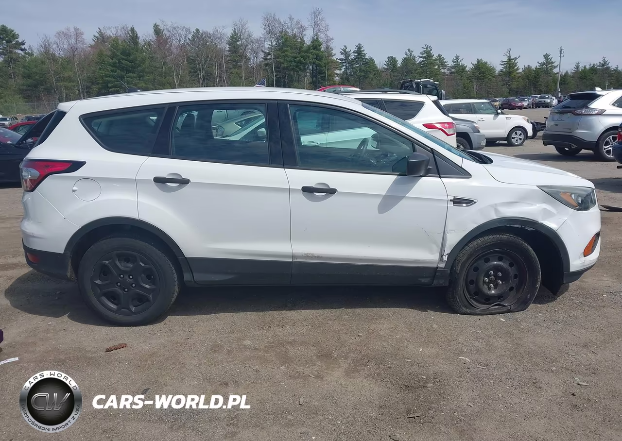 2018 Ford Escape S VIN:1FMCU0F7XJUA71704 - 13