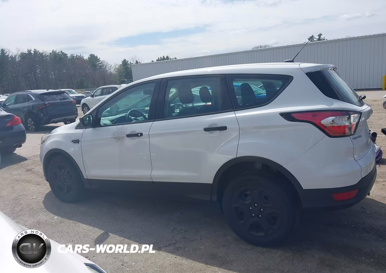 2018 Ford Escape S VIN:1FMCU0F7XJUA71704 - 14