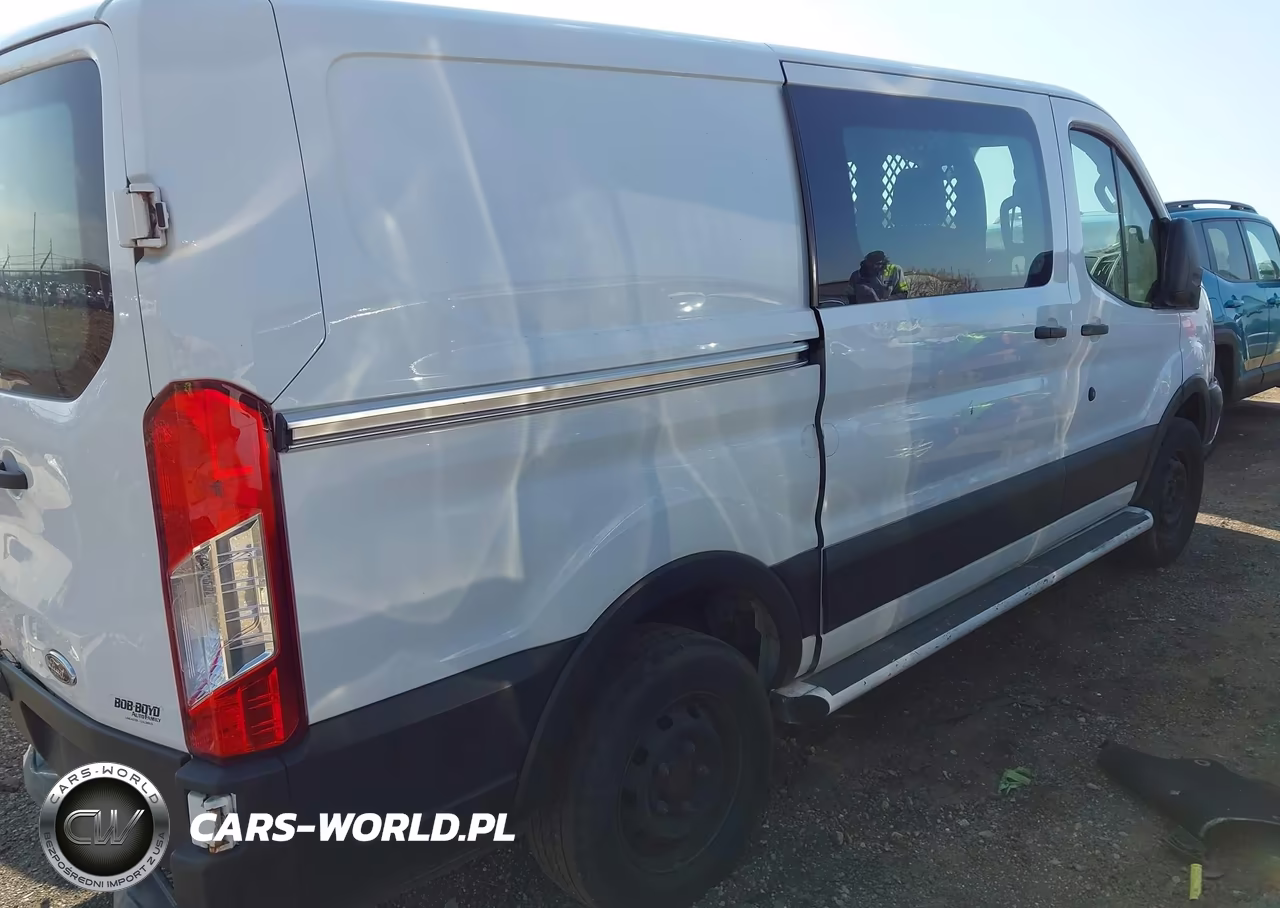 2019 Ford Transit-250 VIN:1FTYR1YM6KKA55677 - 4