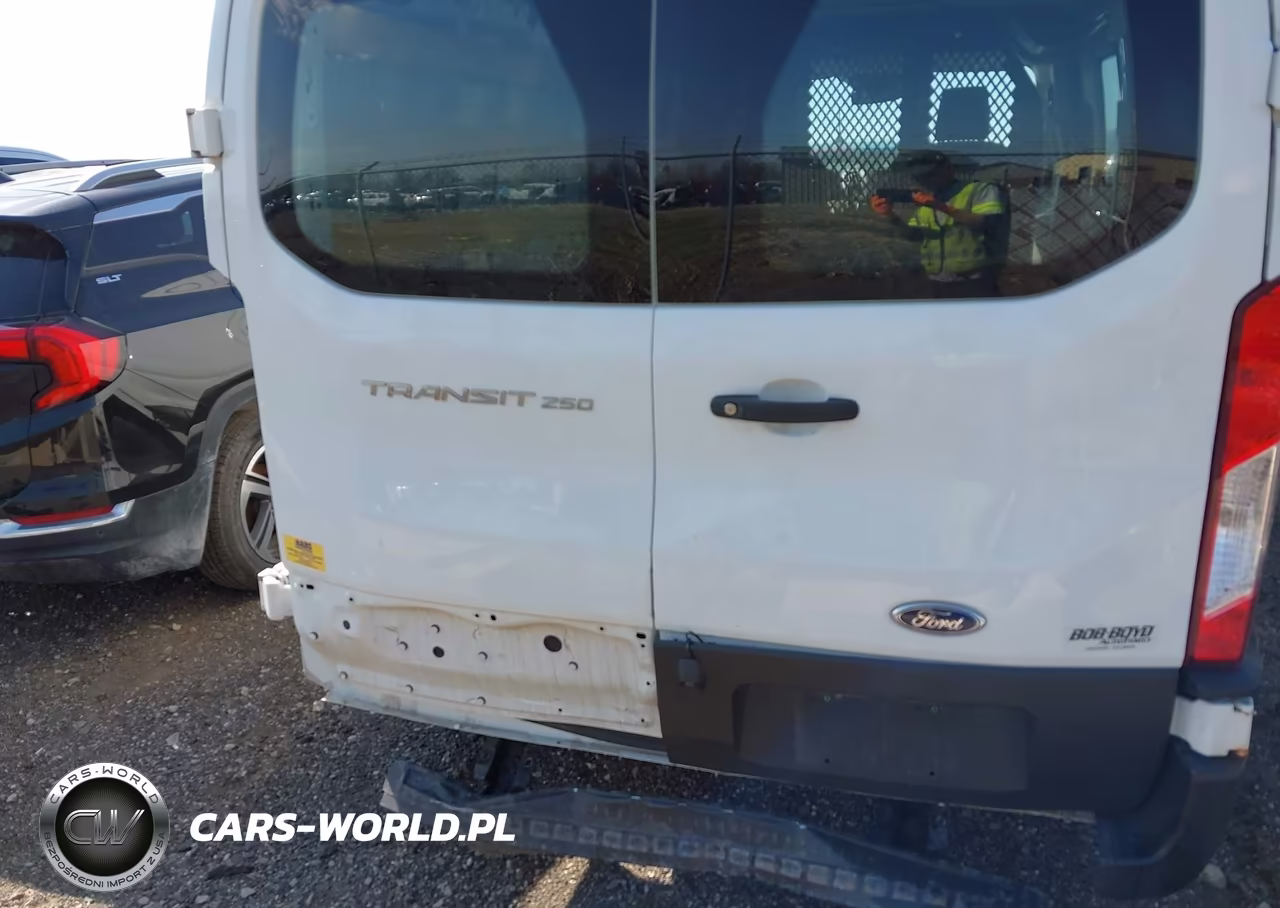 2019 Ford Transit-250 VIN:1FTYR1YM6KKA55677 - 6