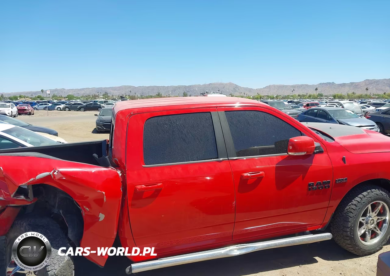 2016 Ram 1500 Sport VIN:1C6RR7MT7GS215357 - 13