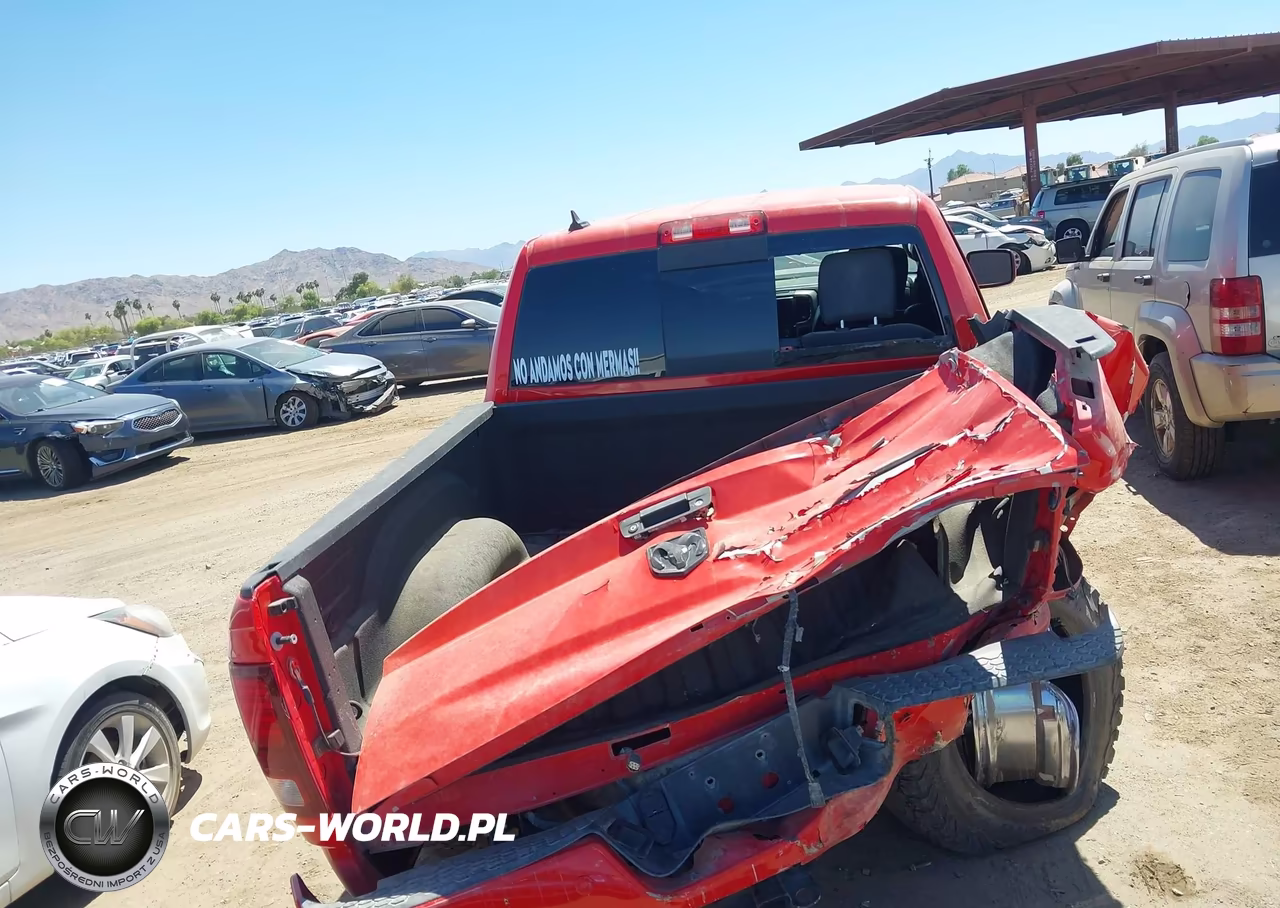2016 Ram 1500 Sport VIN:1C6RR7MT7GS215357 - 16