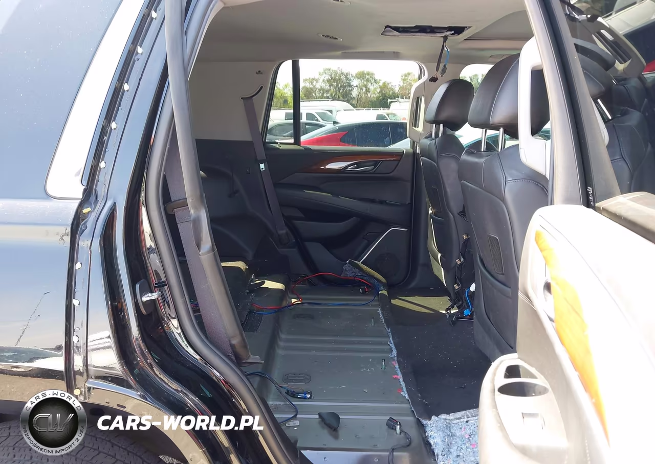 2017 Cadillac Escalade Luxury VIN:1GYS3BKJ9HR286420 - 8