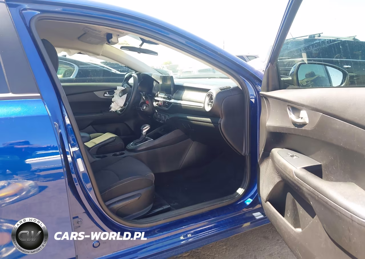 2020 Kia Forte Lxs VIN:3KPF24ADXLE243730 - 5