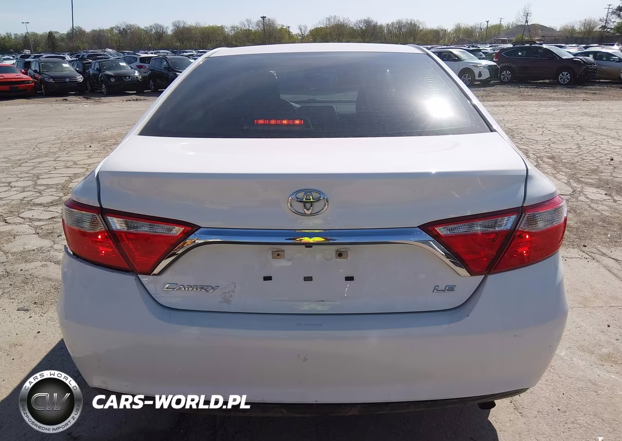 2017 Toyota Camry Le VIN:4T1BF1FK1HU328131 - 17