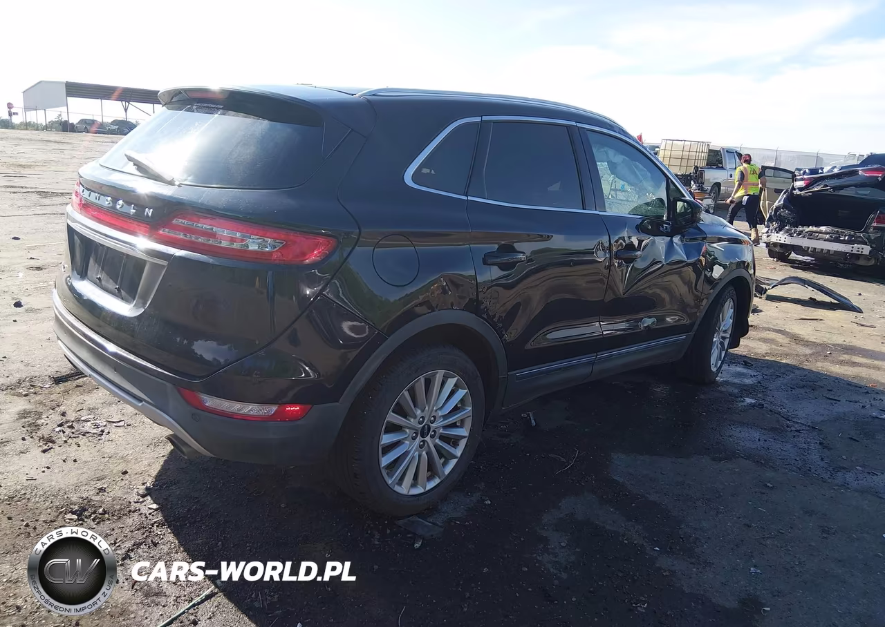 2019 Lincoln Mkc Standard VIN:5LMCJ1C9XKUL50301 - 4