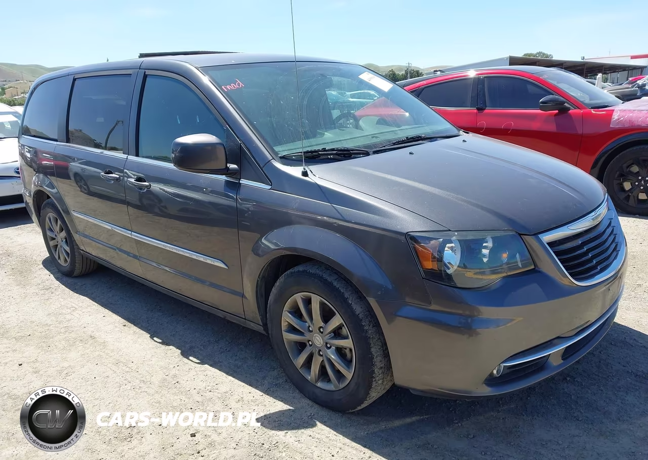 2015 Chrysler Town & Country S