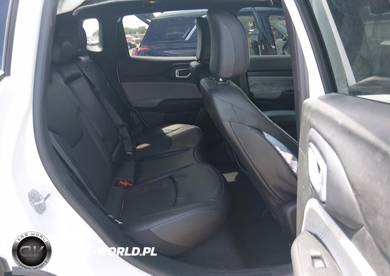 2025 Jeep Compass Latitude 4X4 VIN:3C4NJDBN1ST580321 - 8