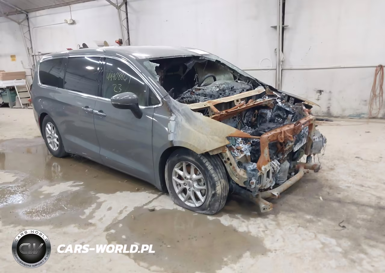 2023 Chrysler Pacifica Touring L – zdjęcie 1 z 15