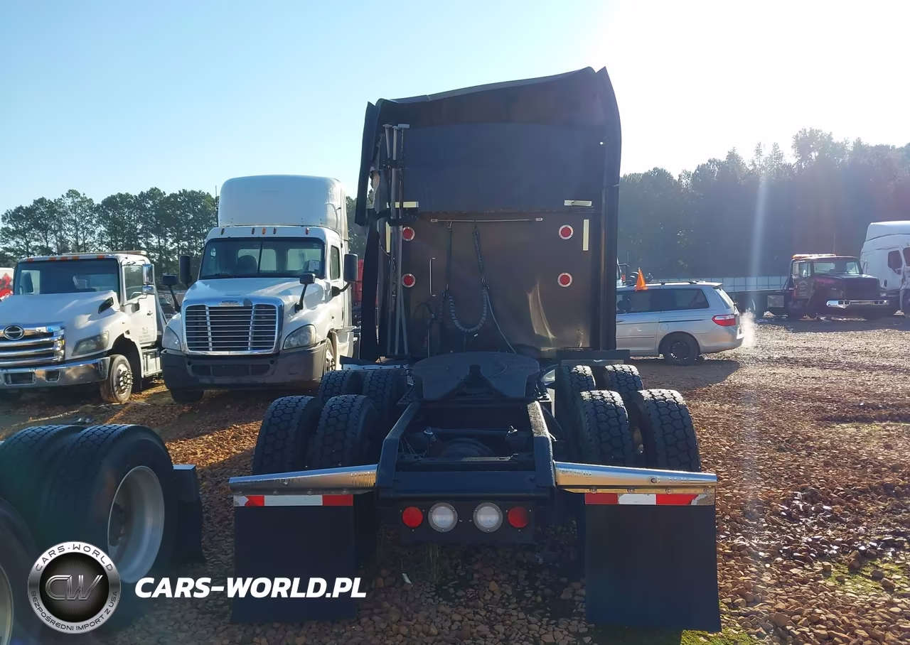2015 Kenworth Construction T660 VIN:1XKAD49X4FJ445641 - 8
