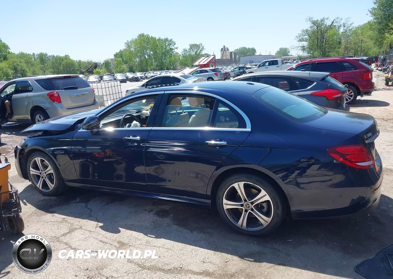 2019 Mercedes-Benz E 300 4Matic VIN:WDDZF4KB2KA533708 - 14