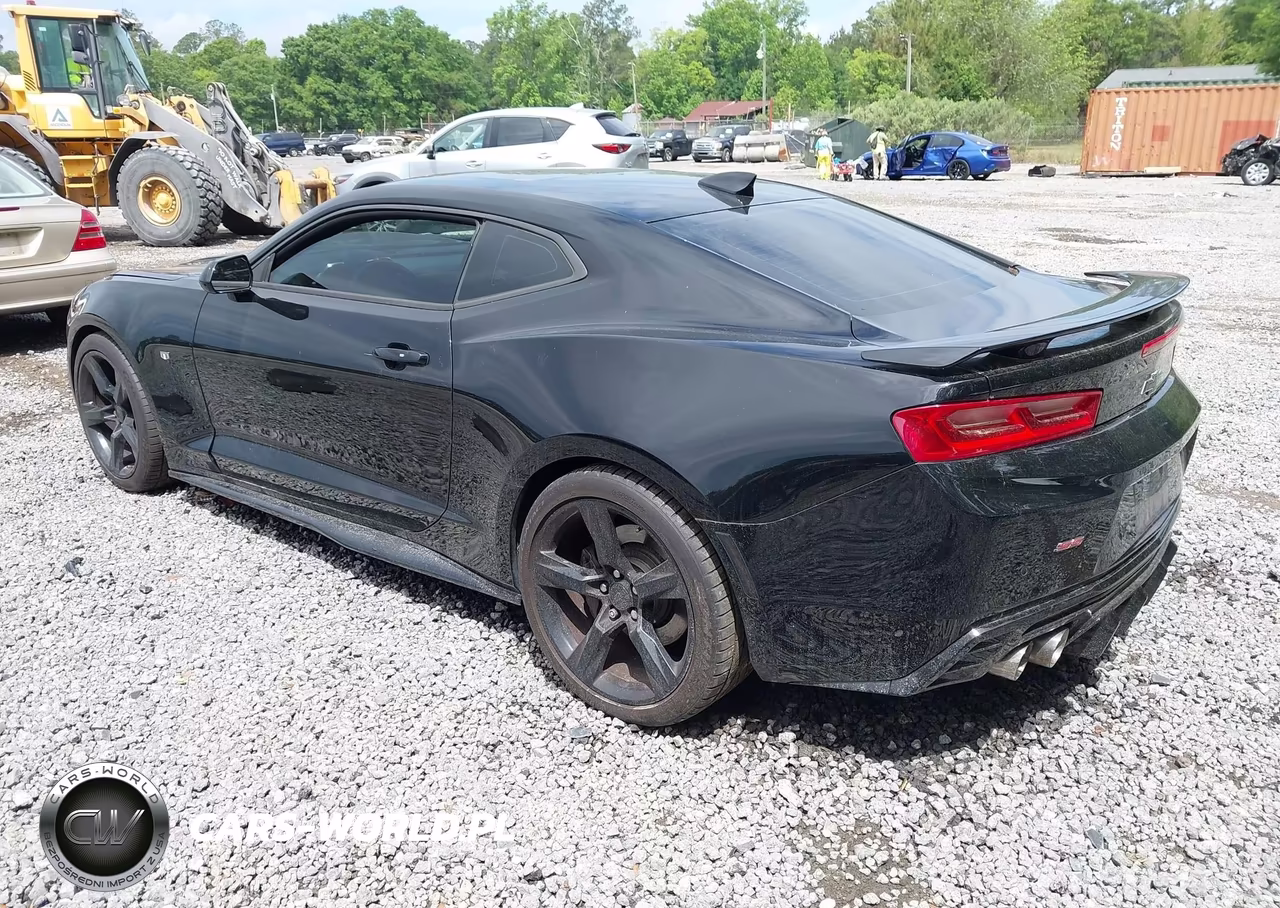 2018 Chevrolet Camaro 2Ss VIN:1G1FH1R76J0119562 - 3