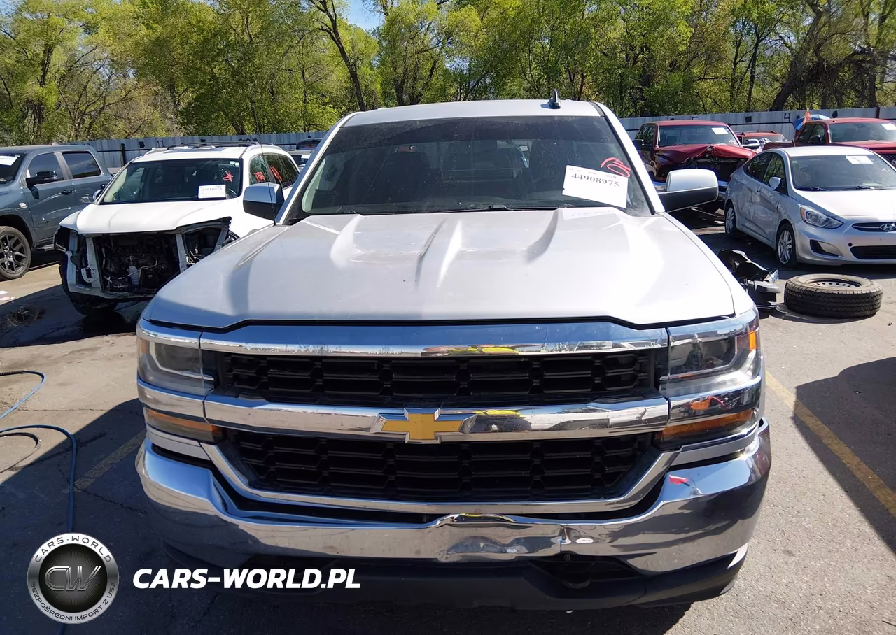 2018 Chevrolet Silverado 1500 1Lt VIN:1GCUKREC7JF218213 - 13