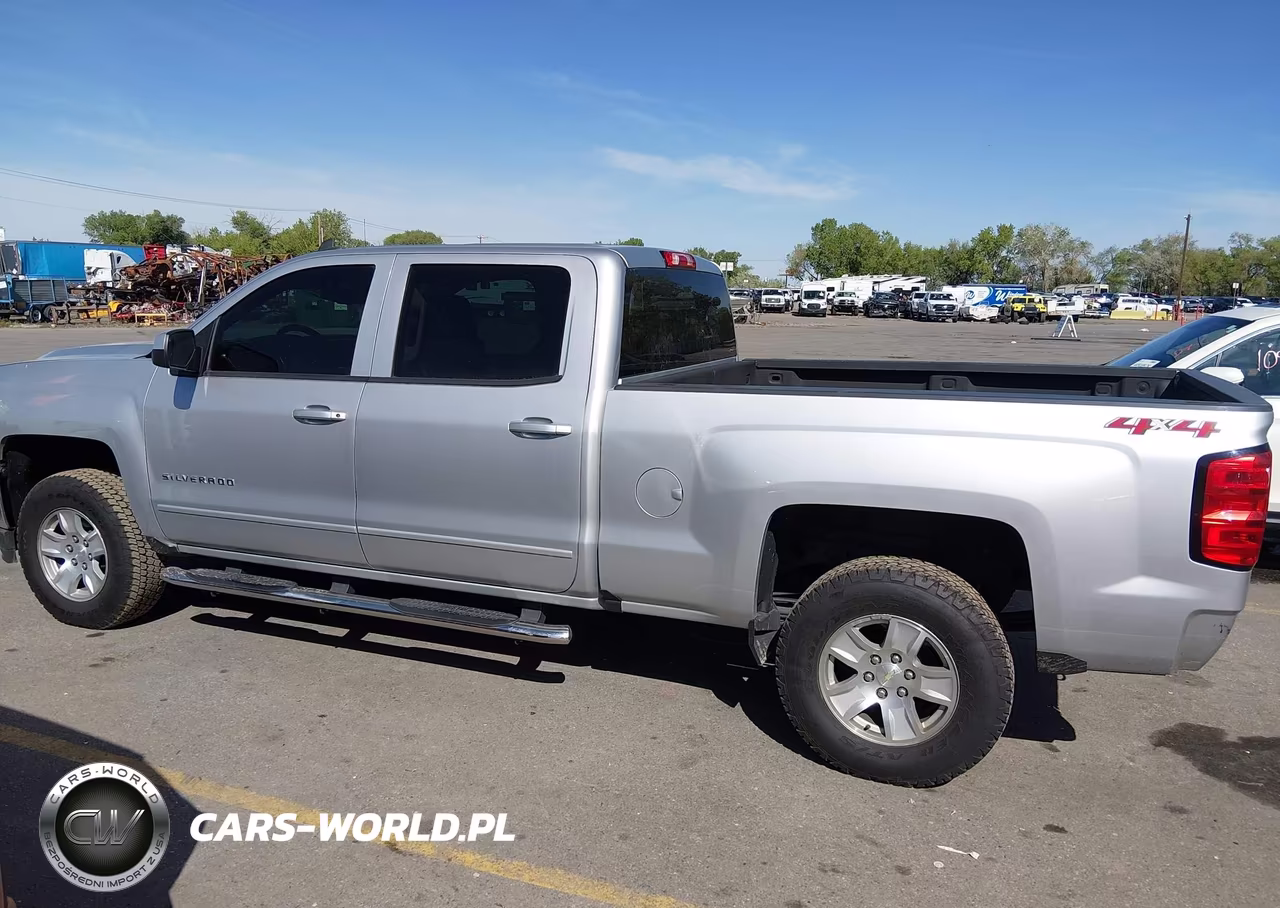 2018 Chevrolet Silverado 1500 1Lt VIN:1GCUKREC7JF218213 - 15