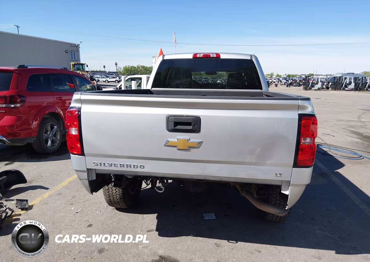 2018 Chevrolet Silverado 1500 1Lt VIN:1GCUKREC7JF218213 - 17