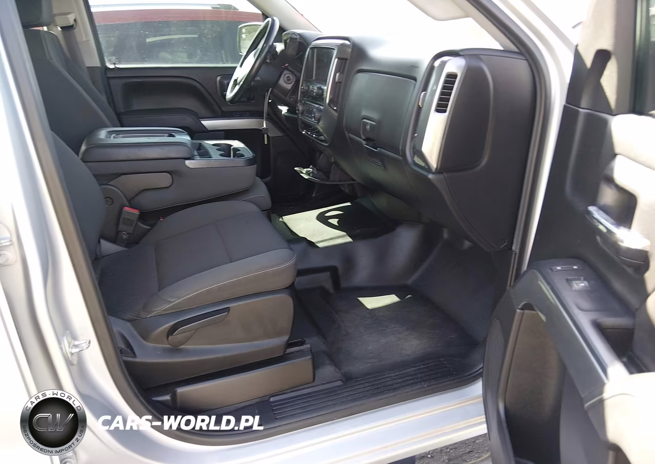 2018 Chevrolet Silverado 1500 1Lt VIN:1GCUKREC7JF218213 - 5